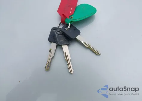 1996 Ford Taurus Gl z USA, uszkodzony, nr VIN 1FALP52U3TG298888